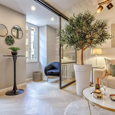 Apartment Le 15 Sainte Claire - Luxe Et Prestige Annecy