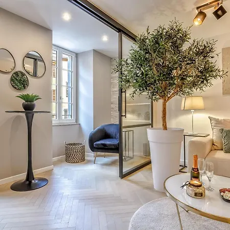Apartment Le 15 Sainte Claire - Luxe Et Prestige Annecy